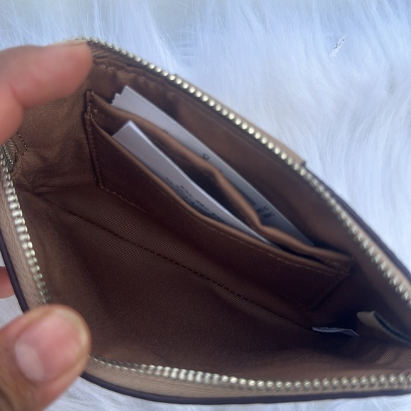 New COACH Corner Zip Wristlet In Signature Canvas With Stripe - Picture 7 of 7